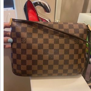 Louis Vuitton shoulder bag